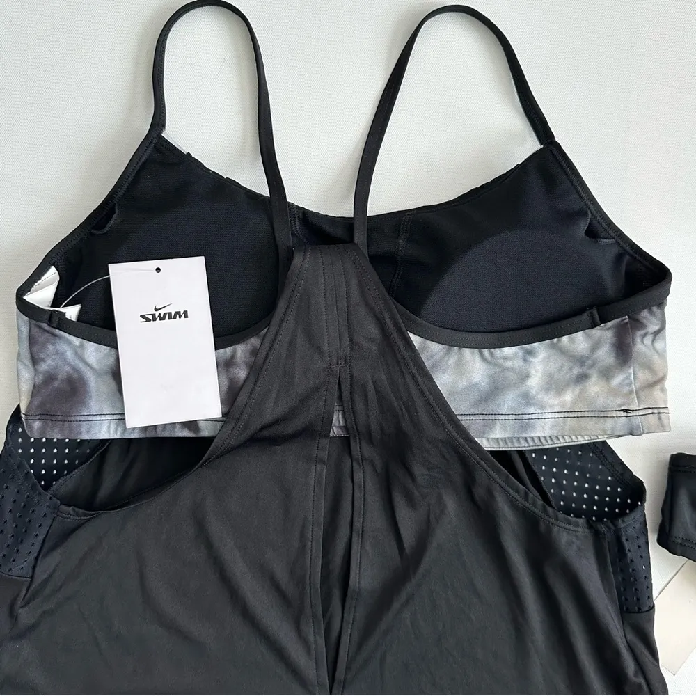 Nike Women’s Tankini Swimsuit 2 Piece Size L - Image 9