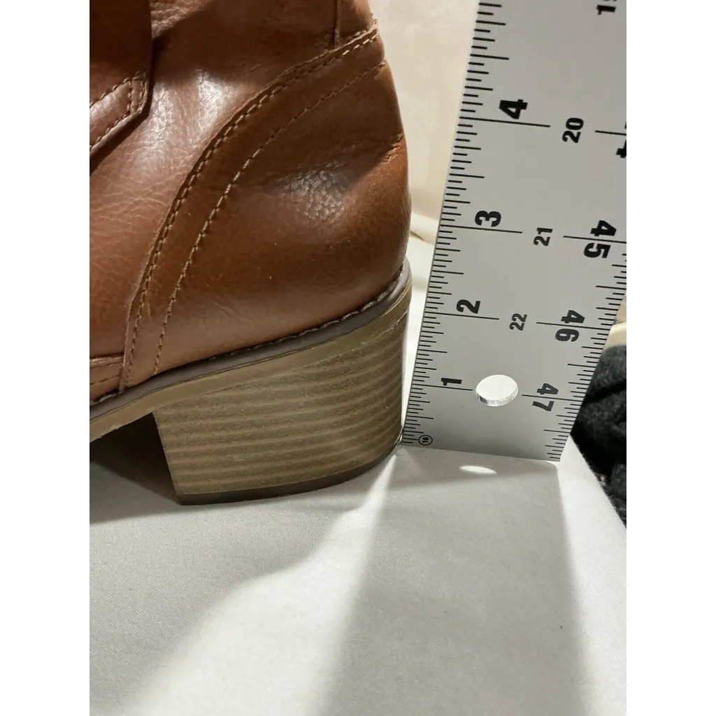 Woman’s Mossimo Cowboy Ankle Boot With Heel Brown Leather 6 1/2 Size 6.5 - Image 5