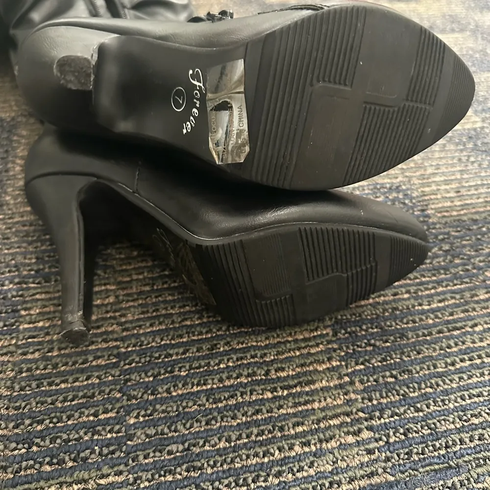 Black thigh high boots with small stiletto heel Size 7 - Image 2