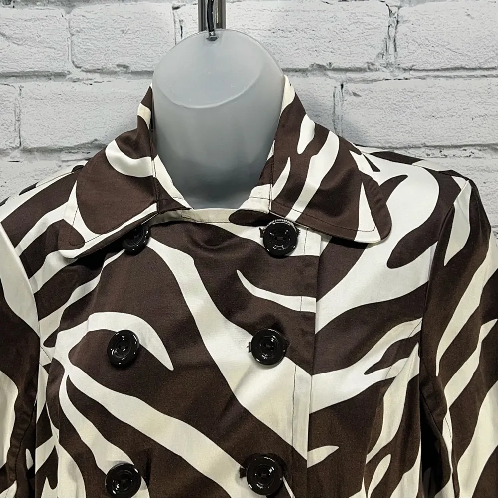 IZ Byer Women’s Brown Zebra Trench Coat Size M - Image 5