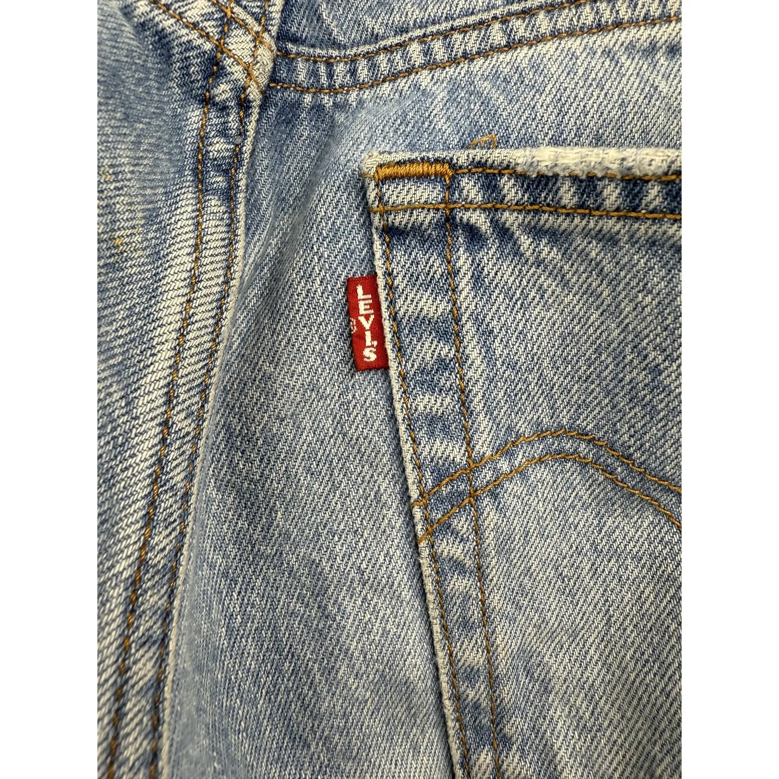 Levi's Jeans Womens 26 Light Wash Wedgie Fit High‎ Rise Distressed Ripped Denim - Image 4