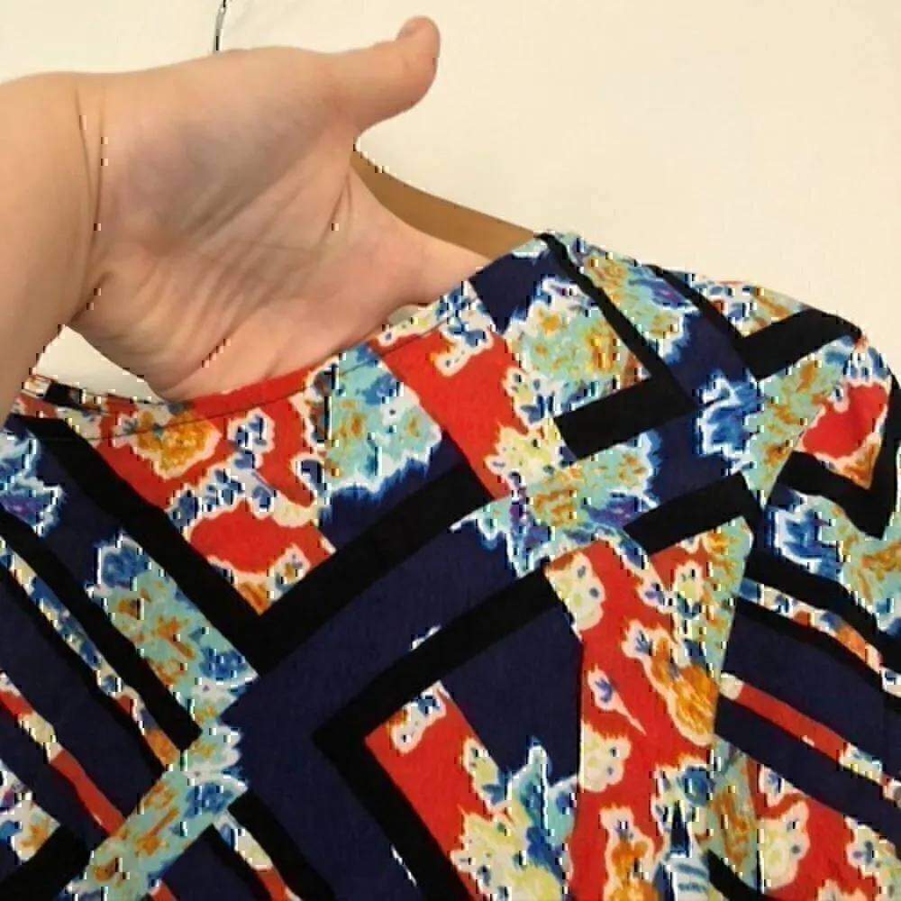 WAYF Red Blue Black Multi Floral Geometric Aztec Boho Long Sleeve Shift Dress XS - Image 6