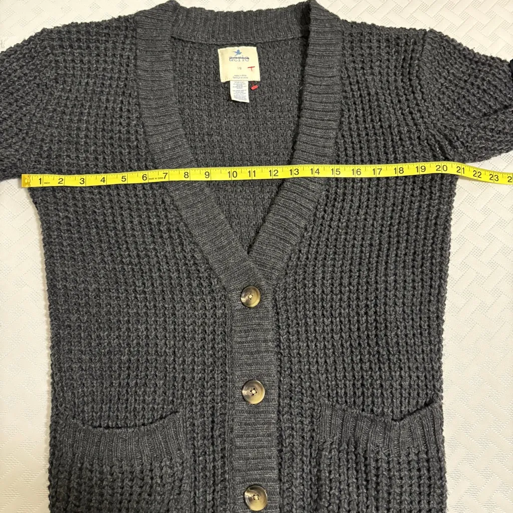 Aerie Cable Knit Button Front Cardigan Wool Sweater Gray Size Large Long Length - Image 9