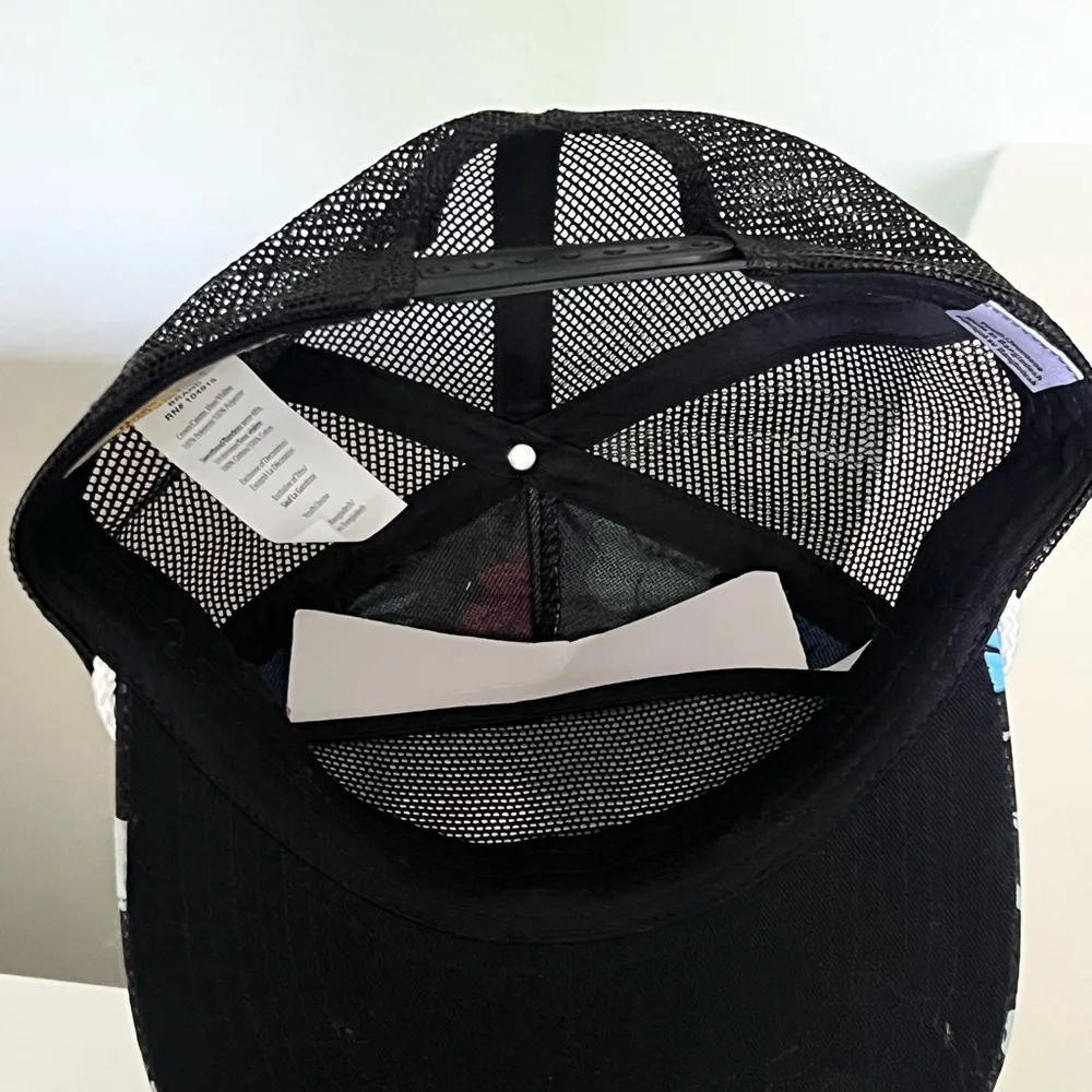 Bass Pro Shops Floral Trucker Hat - Image 2