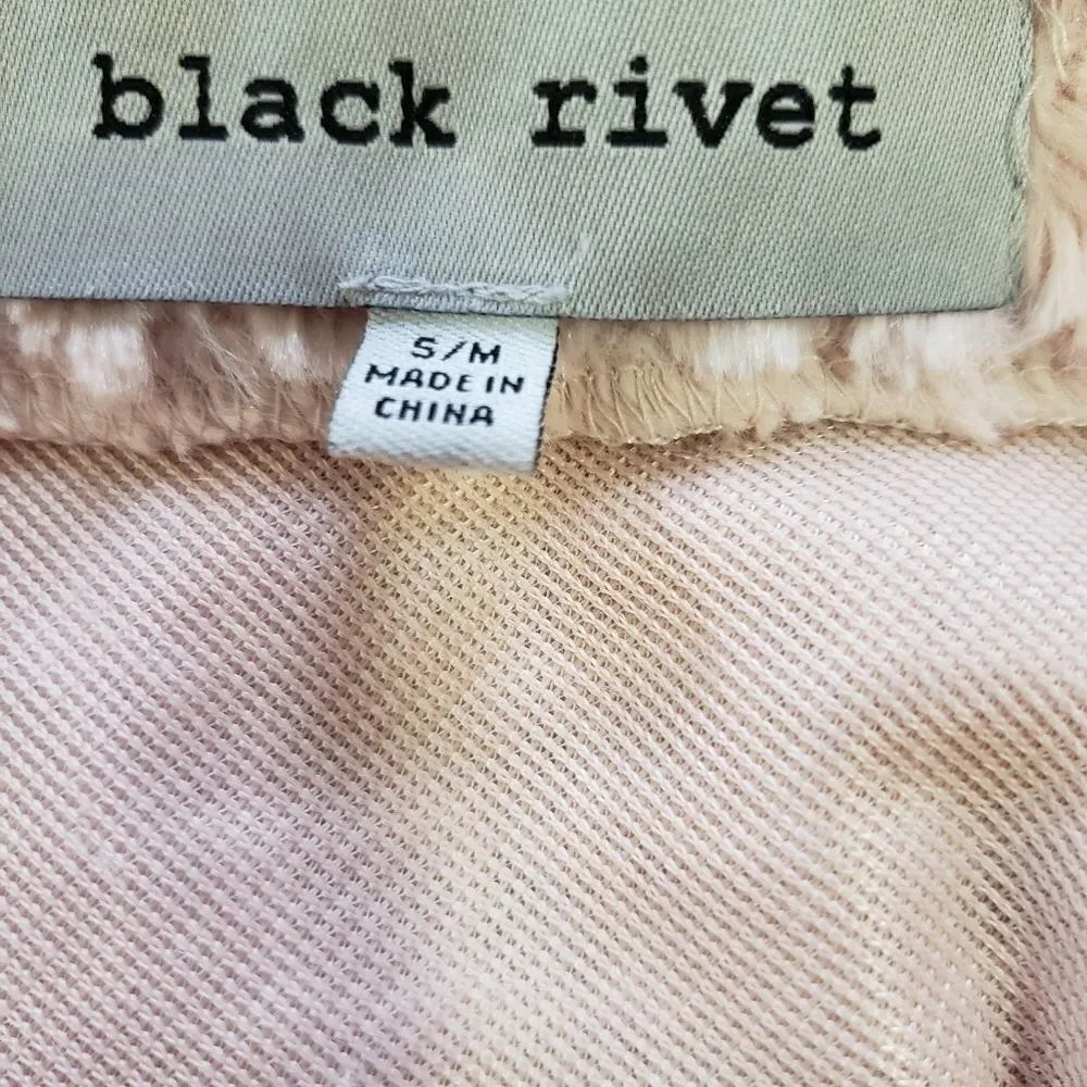 Black Rivet  Cape - Image 4