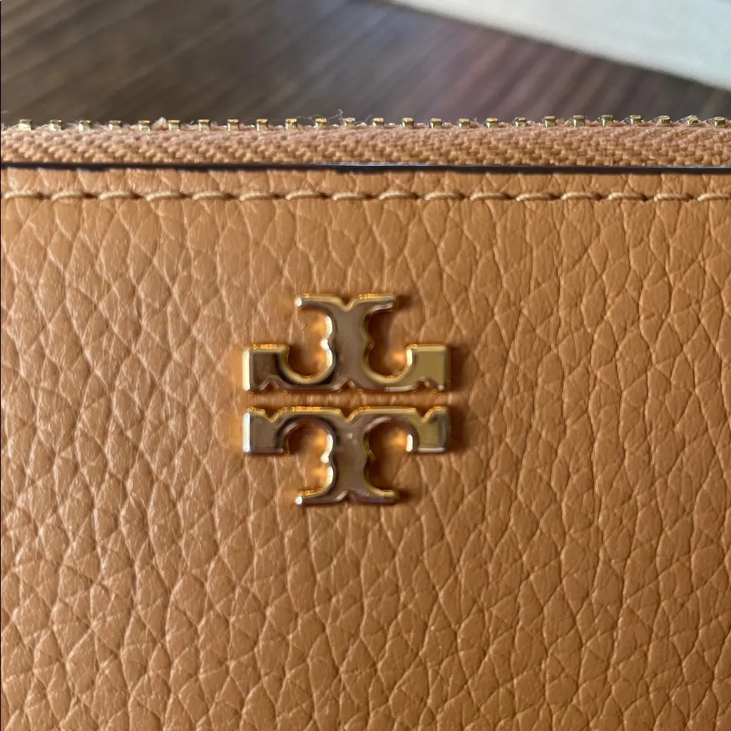 Tory Burch Leather Carter Continental Wallet - Image 2