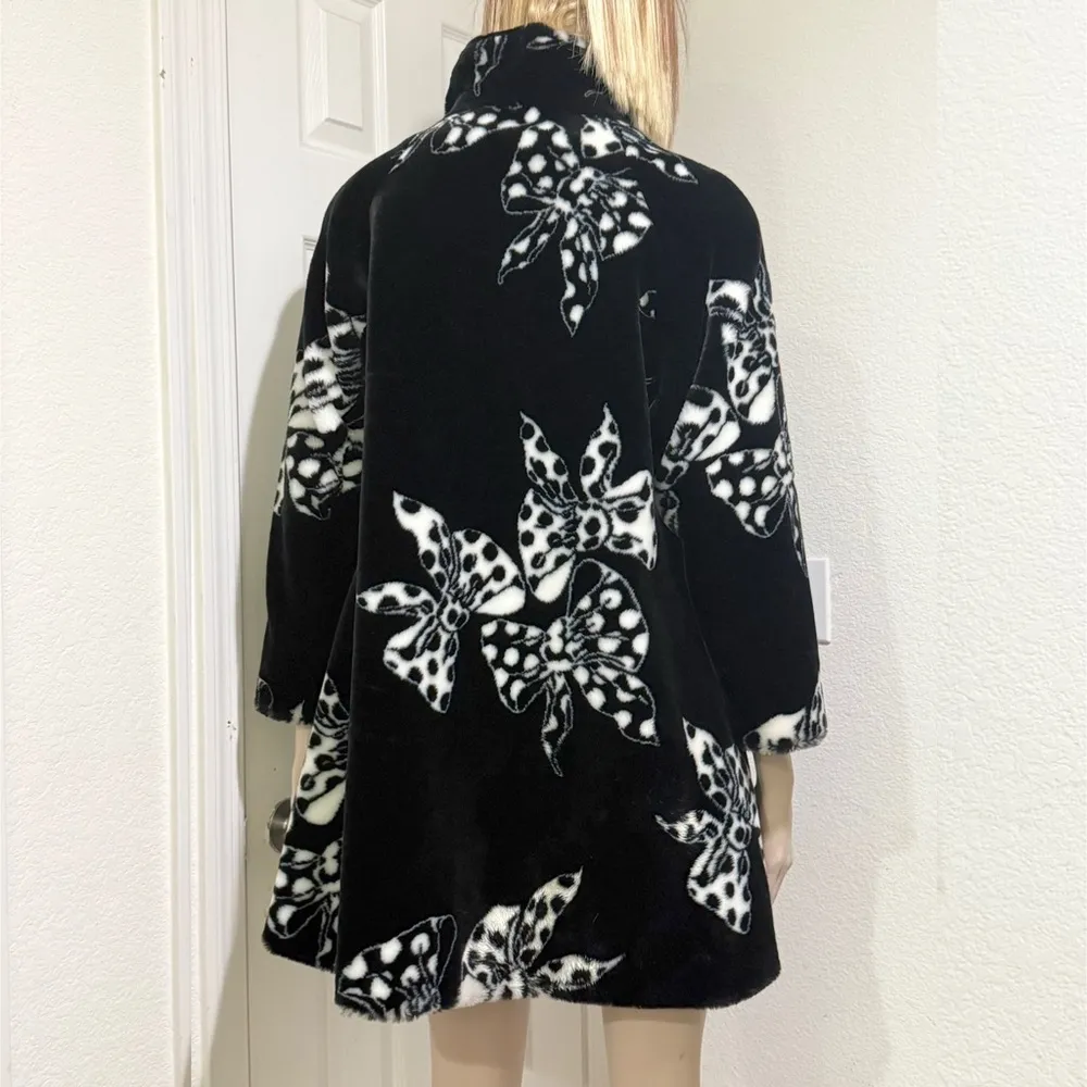 Vintage 80s DonnyBrook Black/White Bow Ribbon Print Faux Fur Coat Size Petite M Black - Image 3