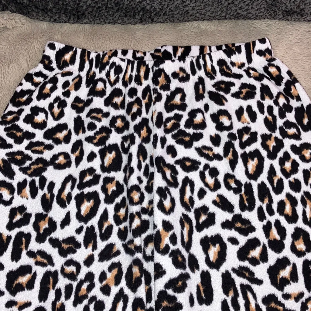SO Leopard Print Pajama Set, Small - Image 5