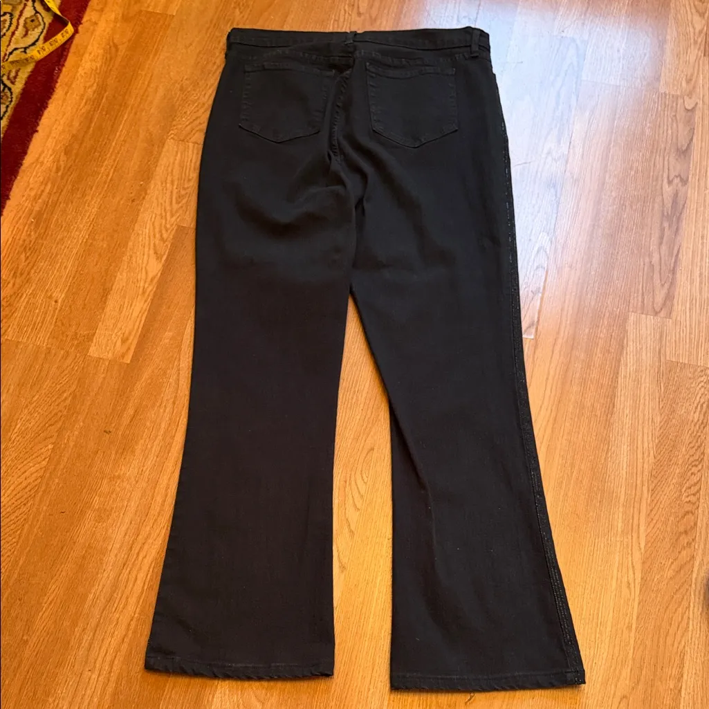 Elegant Black Flare Women's Jeans Size 14 - Image 13
