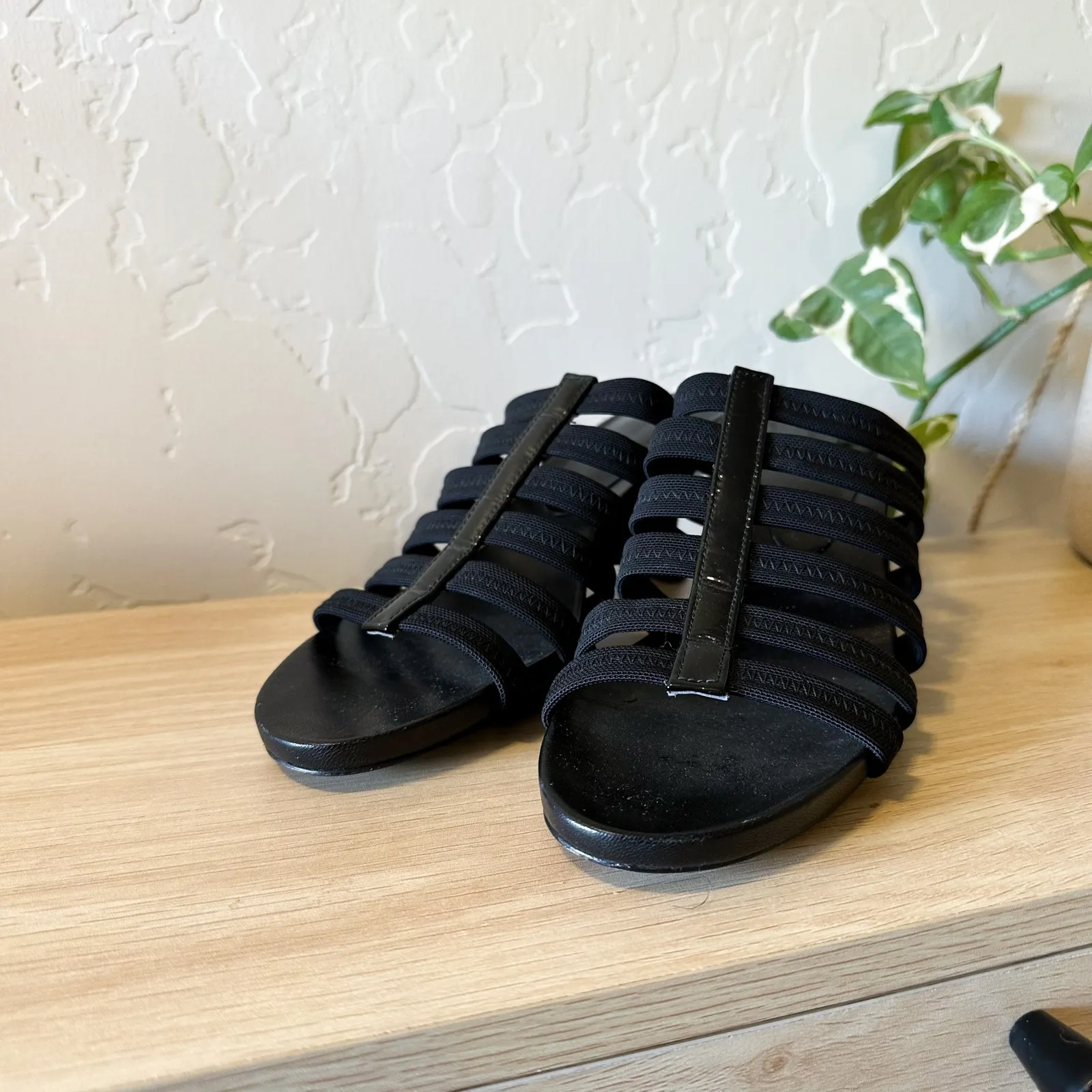 Donald J Pliner | Y2K Vintage Strappy Stretch Kitten Heel Sandals Size‎ 7 Black - Image 2