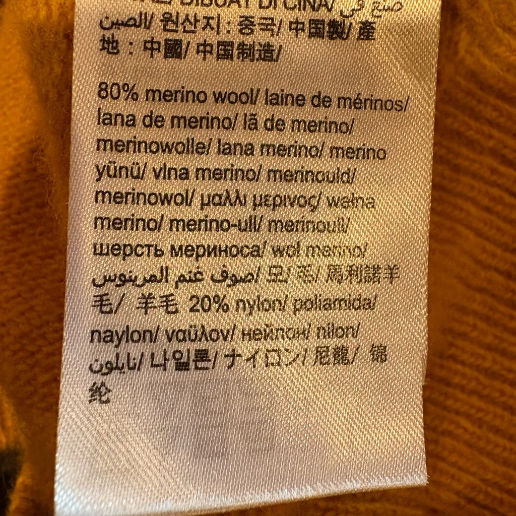 Calvin Klein Jeans Golden Yellow/mustard Crewneck Sweater size M men’s/womens - Image 6