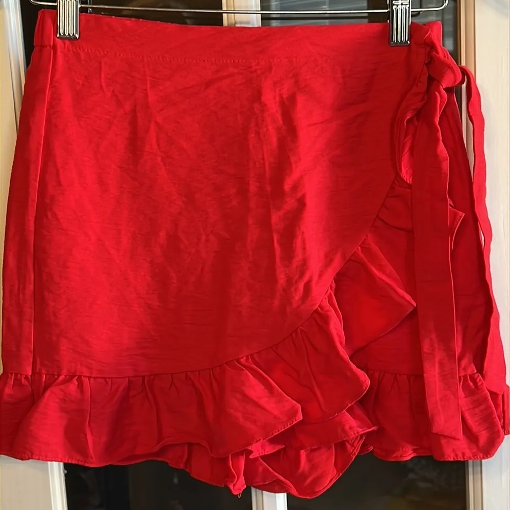 ALTER'D STATE Ruffle Hem Skort Size Small - Image 13