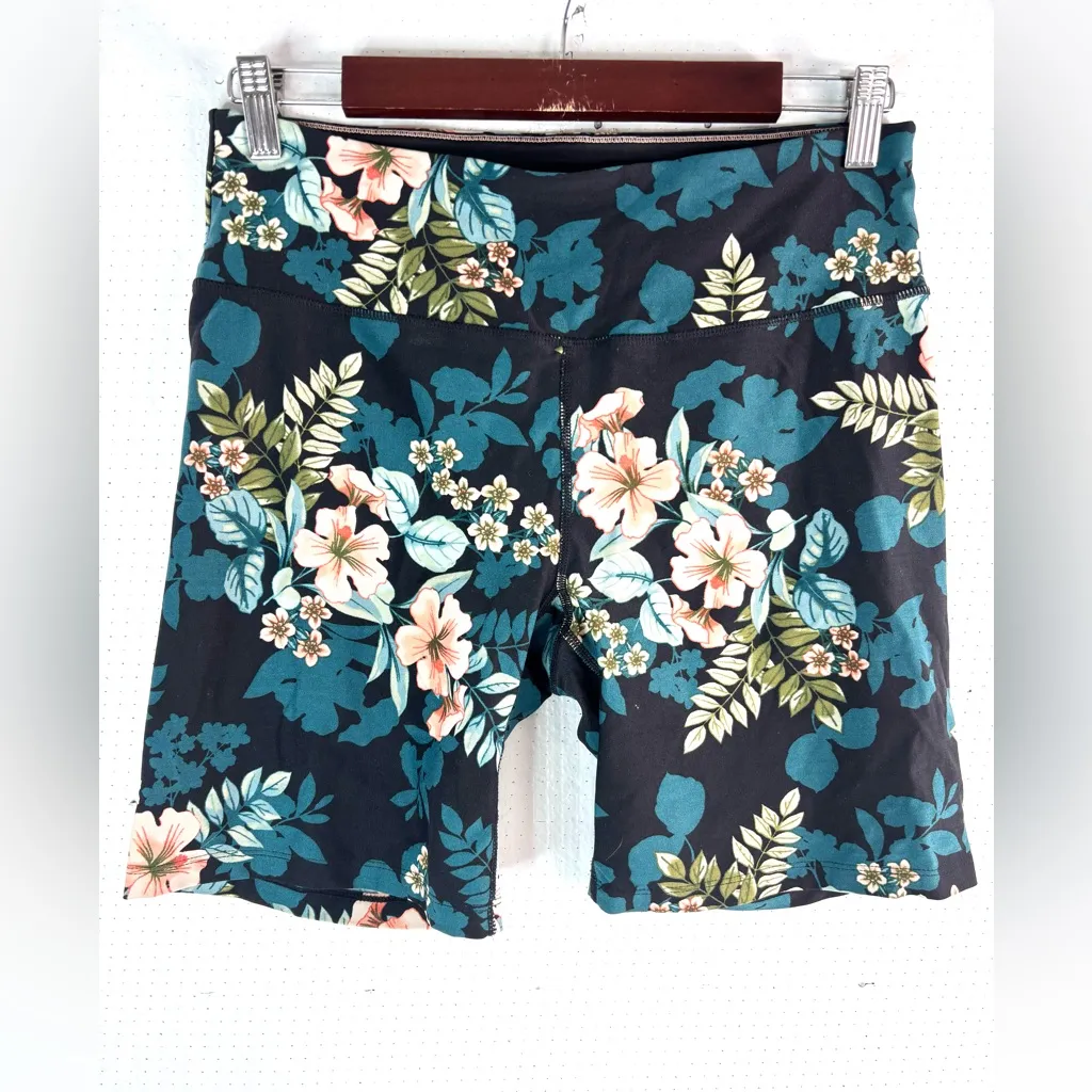 Calvin Klein Performance XL Athletic Aloha Shorts - Image 2