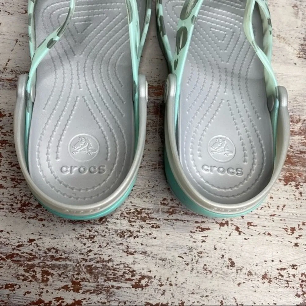 Crocs Women's Carlie Leopard Fade Clog Mule Shoes 6 - Image 7