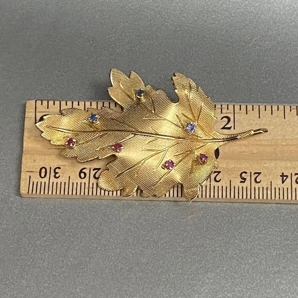 VINTAGE CARL ART Signed 14K Solid Gold Ruby Sapphire MAPLE LEAF BROOCH PIN - Image 6