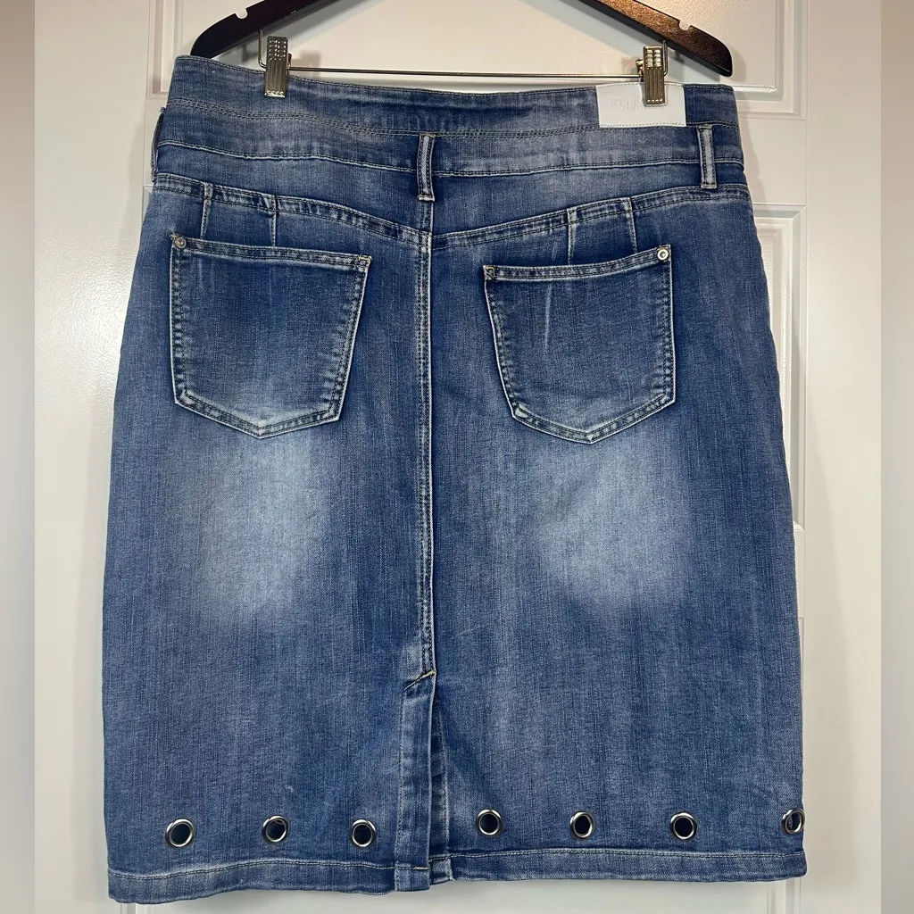 Hydraulic Women’s Classic Long Curvy Denim Skirt W/ Grommets Medium Wash Size 16 - Image 9