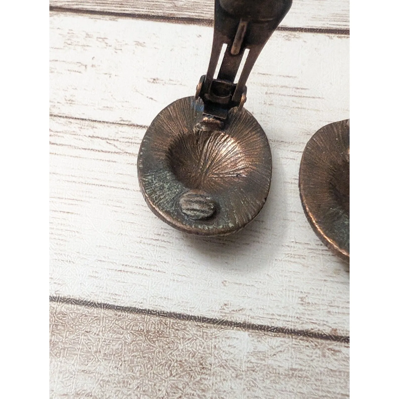 Vintage Clip On Earrings - Image 4