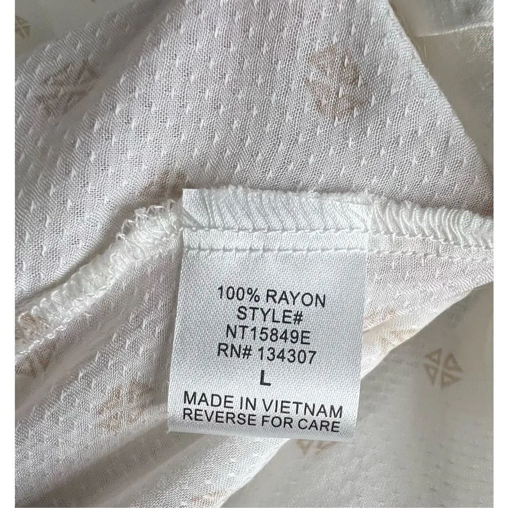 Lumiere White and Tan Geometric Patterned Long Sleeve V - Image 4