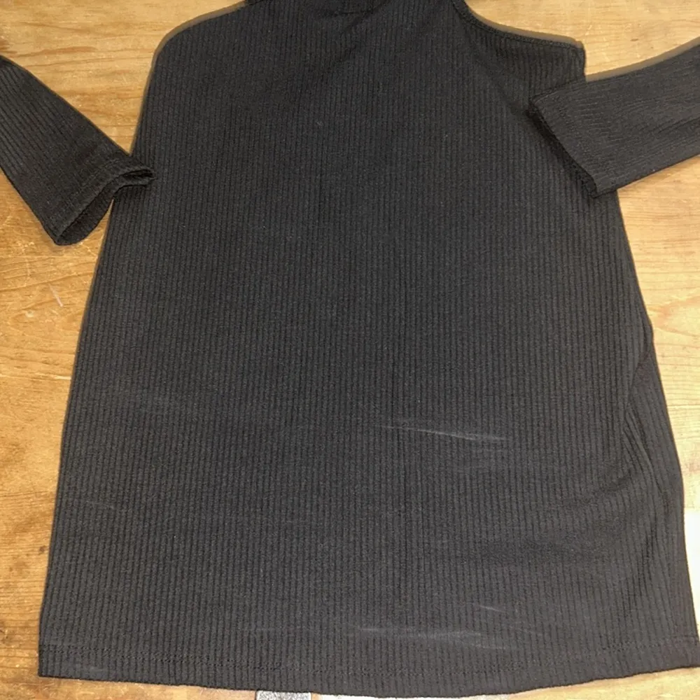 Woman’s Urban Outfitters Ribbed Black Cut-Out Dress Size XSmall - Image 5