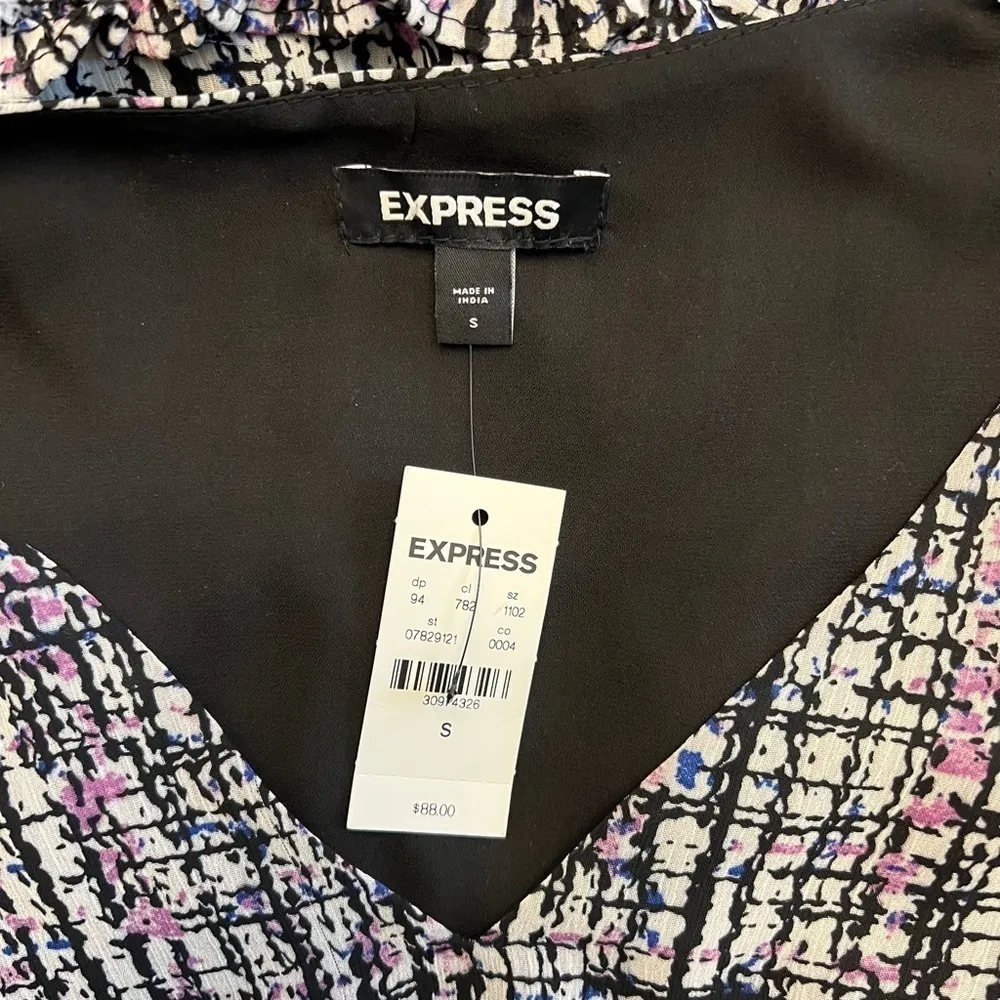 Express - NWT Abstract Print V- Neck Long Sleeve Tiered Skirt Mini Dress Sz S - Image 8