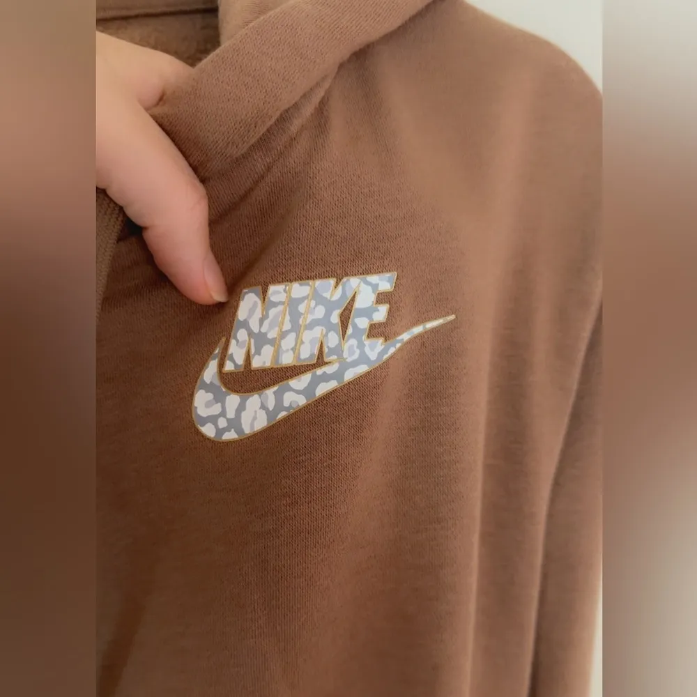 Brown crop Nike zip up sweatshirt XS - Image 3