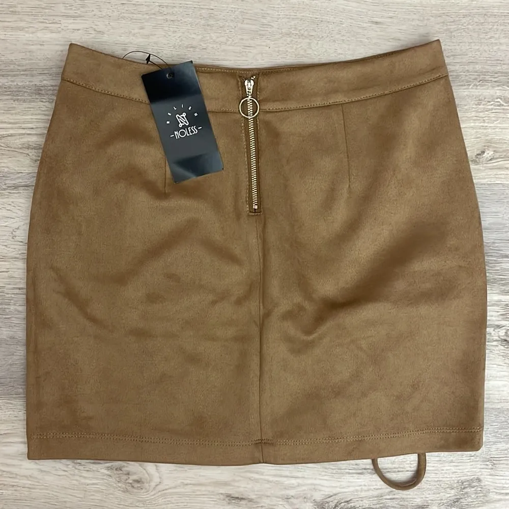 NWT Relish Noless Tan Faux Suede Zip Back Tied Side Slit Mini Skirt Size Small - Image 6