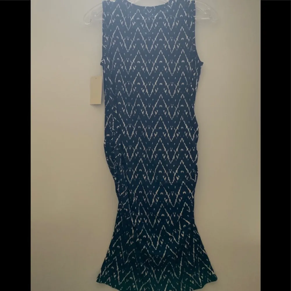 Loveappella Draped front printed dress. Size L - Image 4