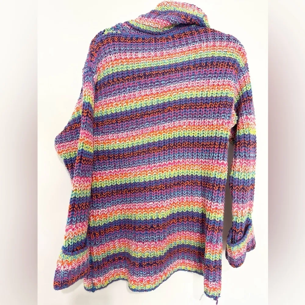 Forever 21 women’s sweater size small rainbow knit colorful turtleneck outdoors - Image 2