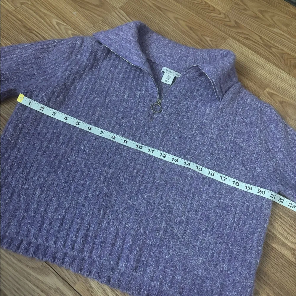 Sincerely Jules Sweater Size Medium - Image 3