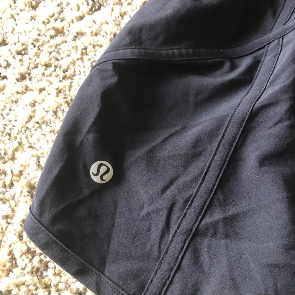Lululemon Tracker Shorts - Image 7
