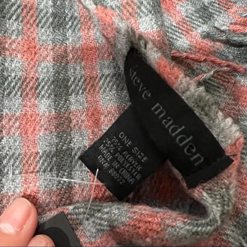 Steve Madden Plaid‎ Oversized Scarf With Fringe - Image 6