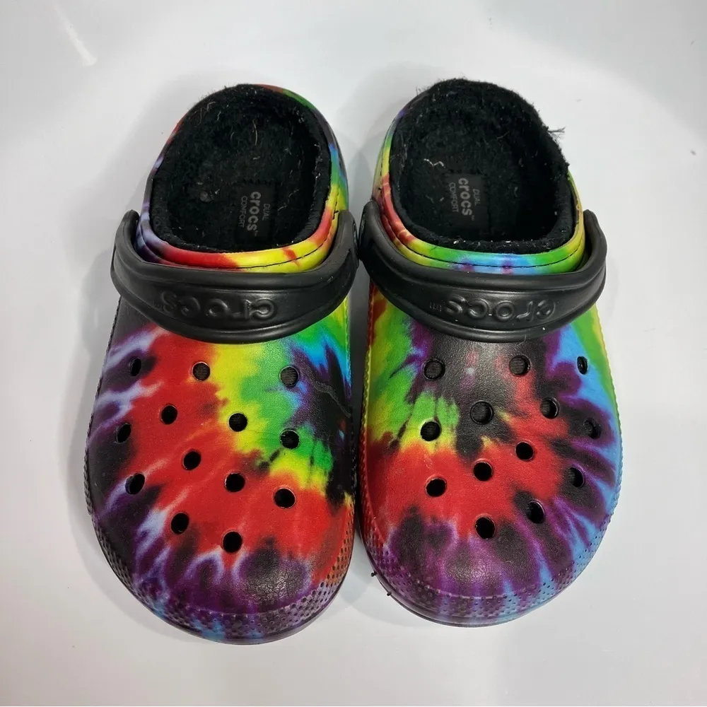 Crocs rainbow tie dye faux fur lined‎ unisex sizing - Image 2