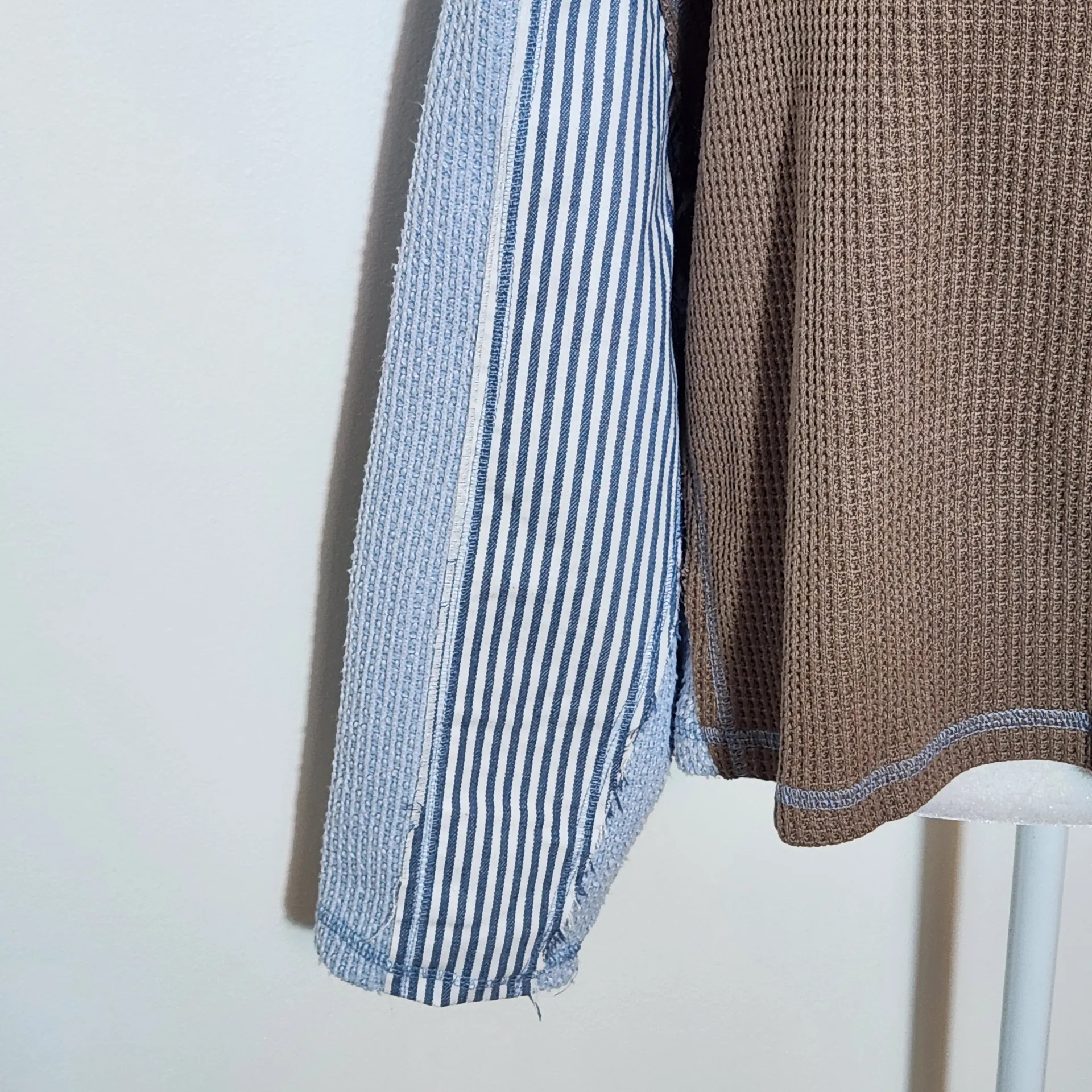 POL Brown and Blue Oversized Distressed Waffle Knit Top Size Large - Image 3