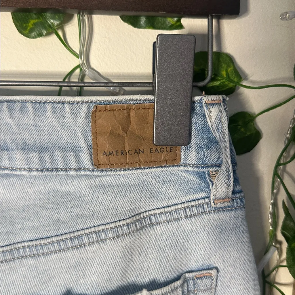 American Eagle Strigid Distressed Super High Rise Baggy Wide Leg Ankle Jeans - Image 4