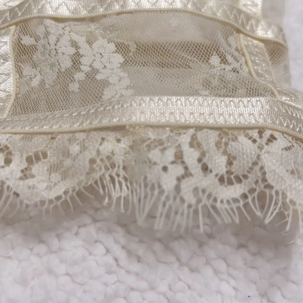 Free People Intimately Layer in lace Bustier cream size S NWT - Image 9