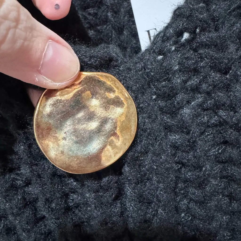 Black Knit Button - Image 3