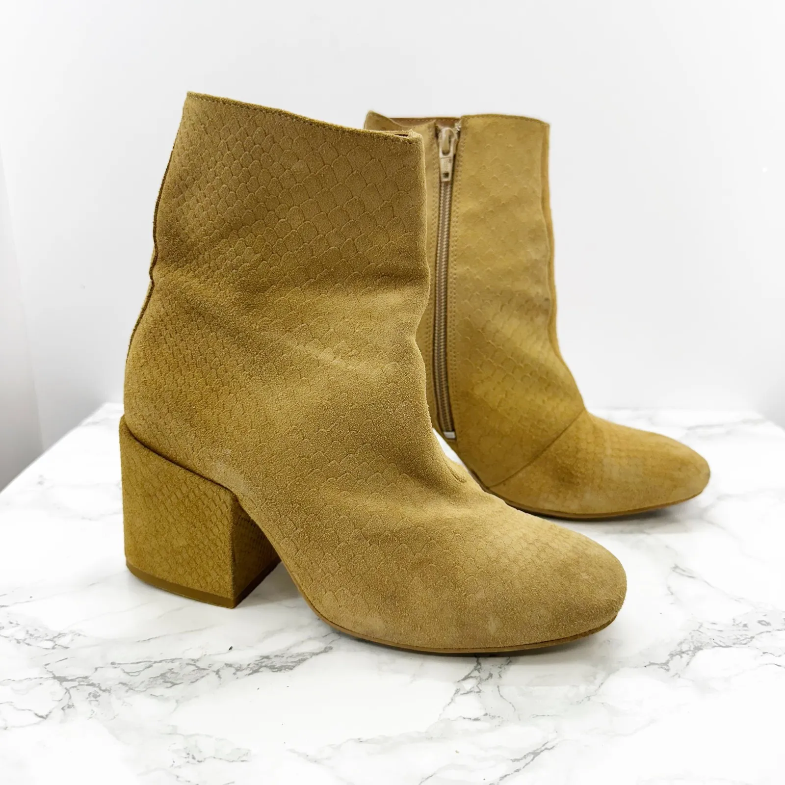 Free People Snake Embossed Suede Block Heel Ankle Boots Tan‎ Size 36 US 5.5 - Image 5
