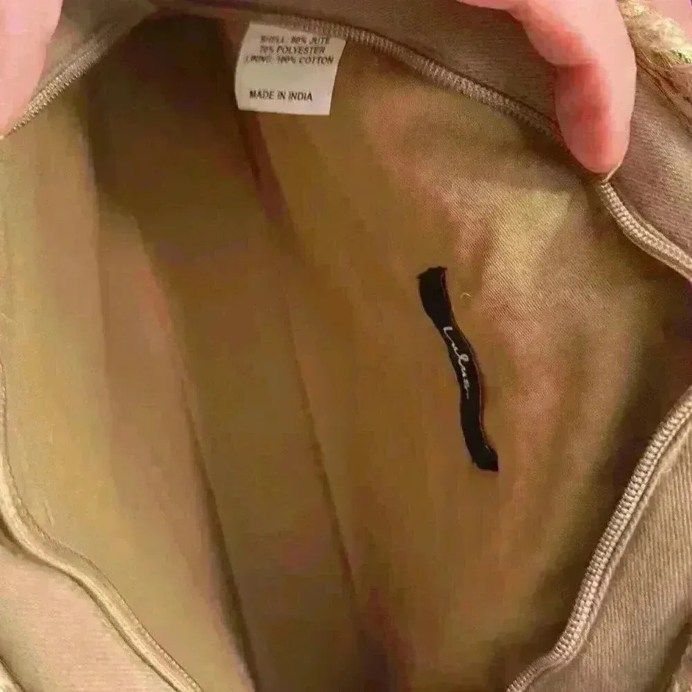 Lulus Exceptionally Sunny Embroidered Half Moon clutch‎ NWT - Image 8