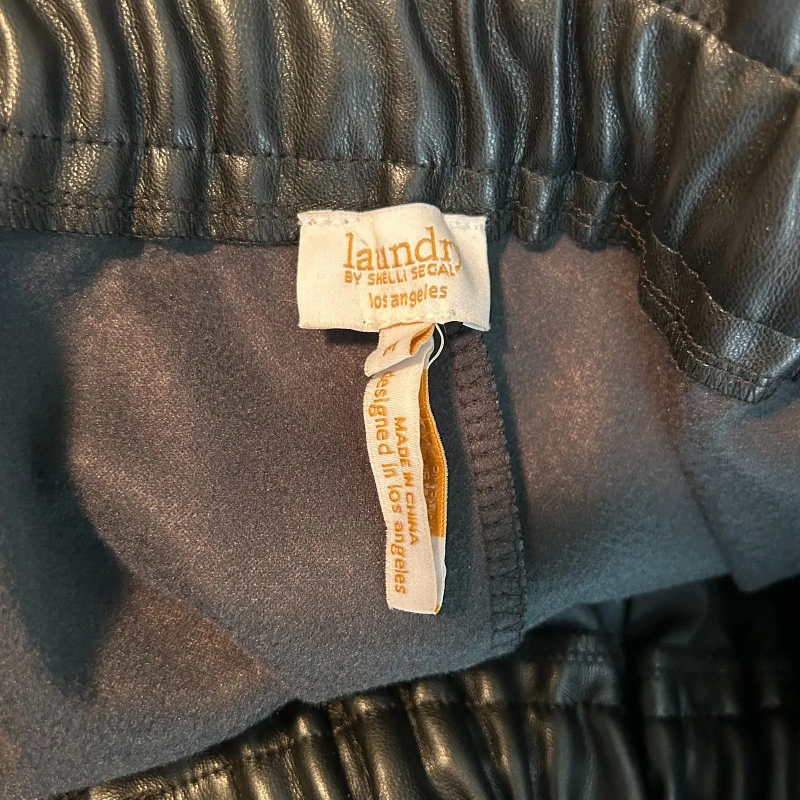 LAUNDRY by Shelli Segal Women's Vegan Leather Paperbag Waist Shorts - Image 5