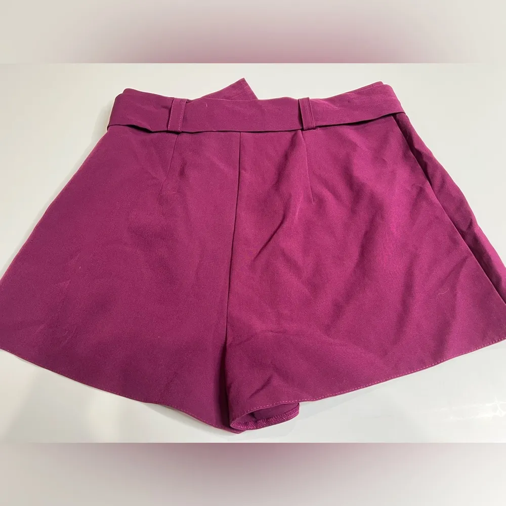 ASOS  high waisted belted shorts size 10 - Image 6