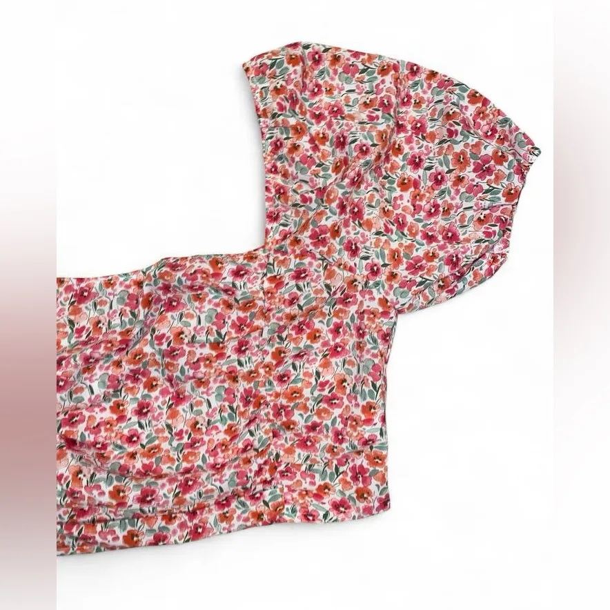 Floral milkmaid style crop top with puffy sleeves - Image 3