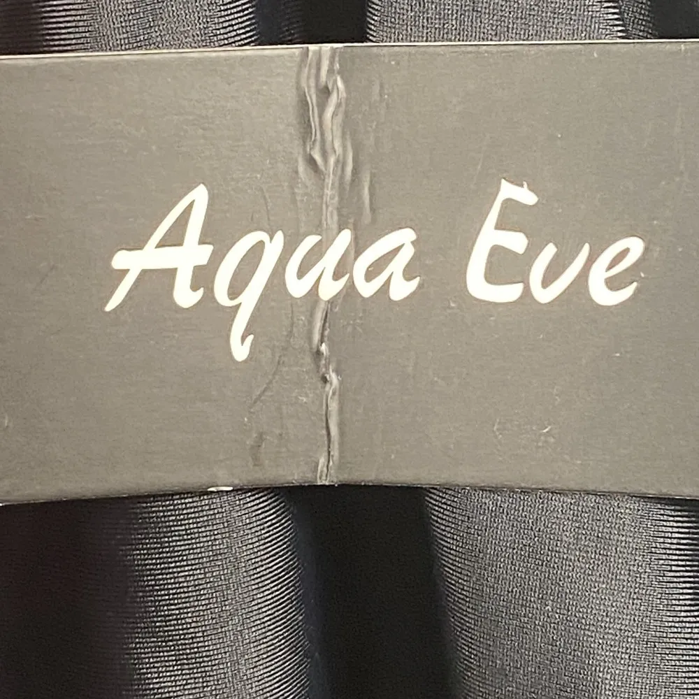 NWT Aqua Eve Womens Medium One Piece Swimsuit Black Cut Out Bow Adjustable Strap - Image 4