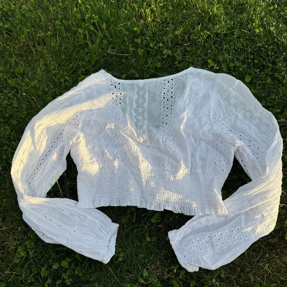 Eyelet Cropped Blouse White Size M - Image 4