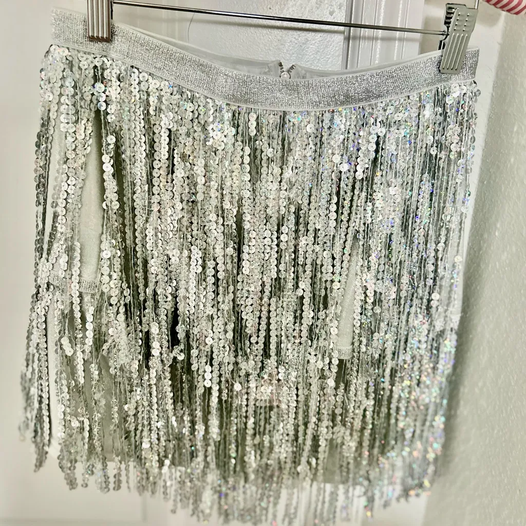 Silver sequin mini skirt. Size 10 - Image 3