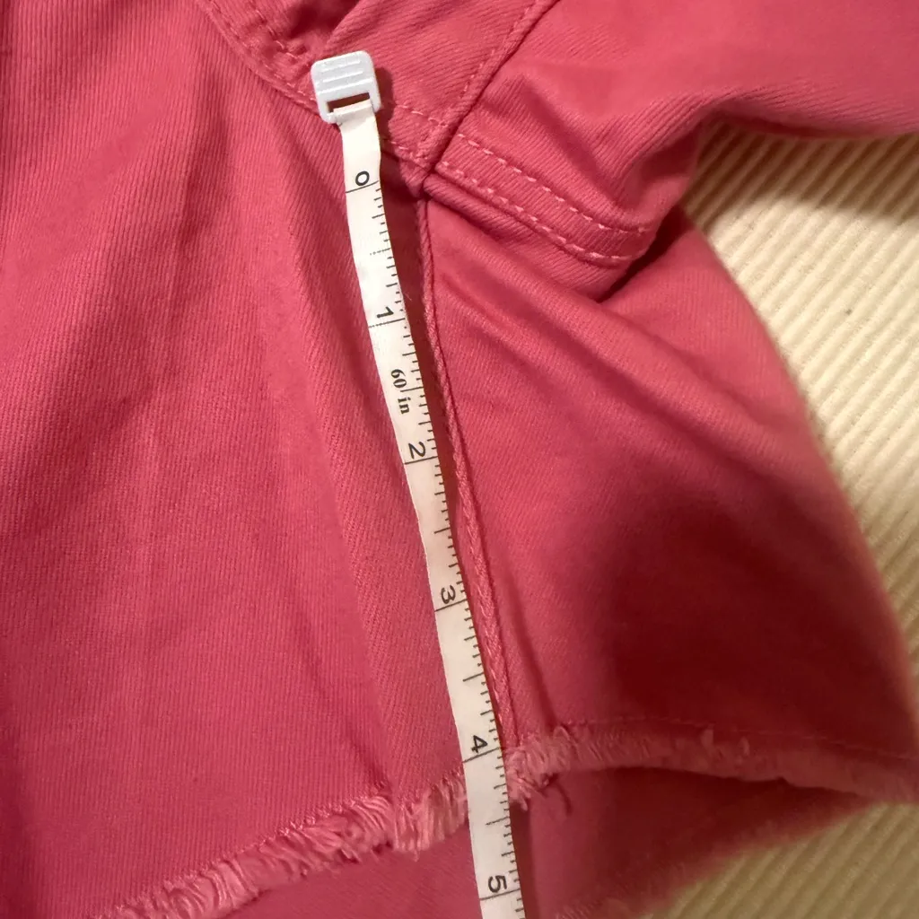 Seven7 Hot Pink Frayed Hem Denim Shorts Size 10 - Image 3