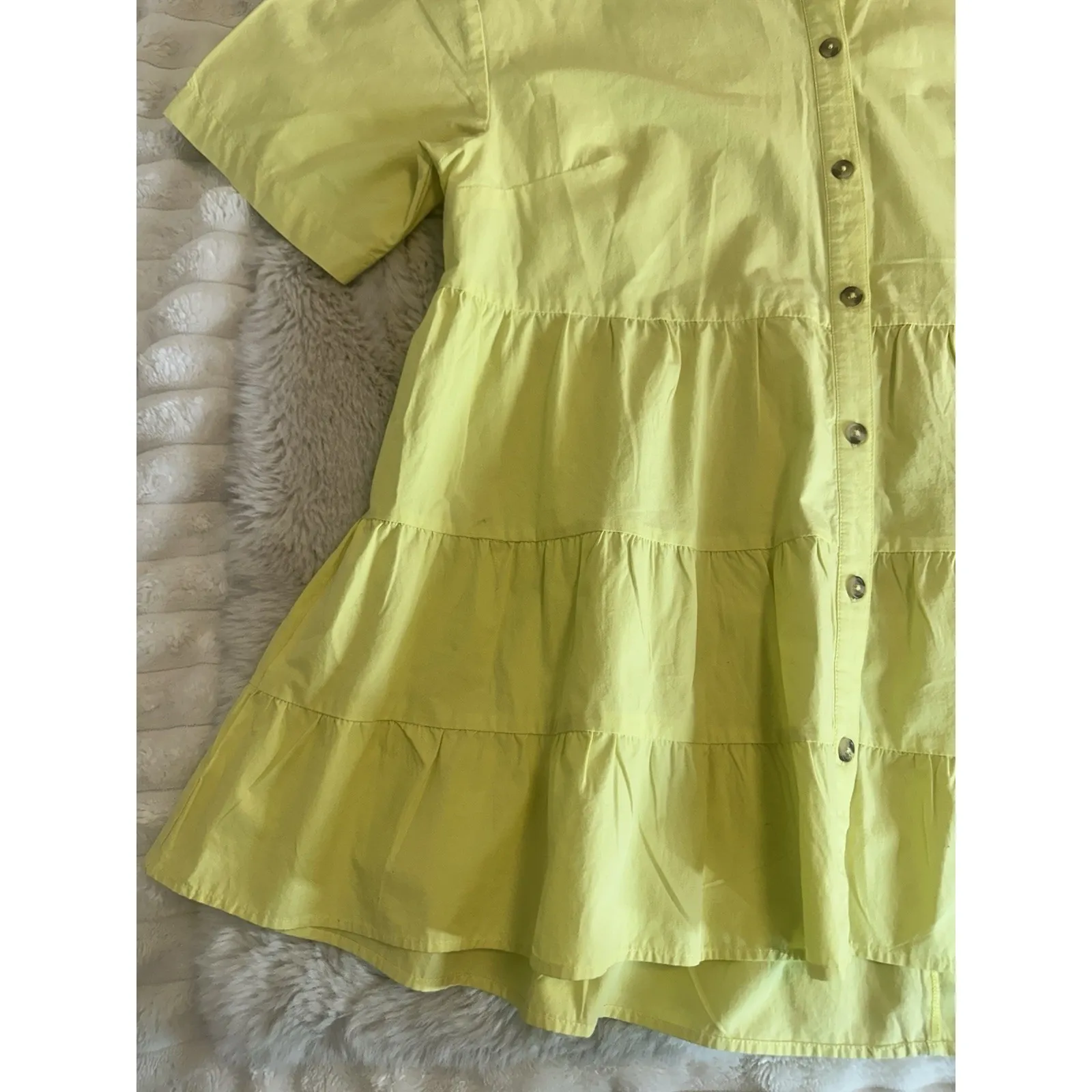 Porridge Yellow Tiered Button - Image 3