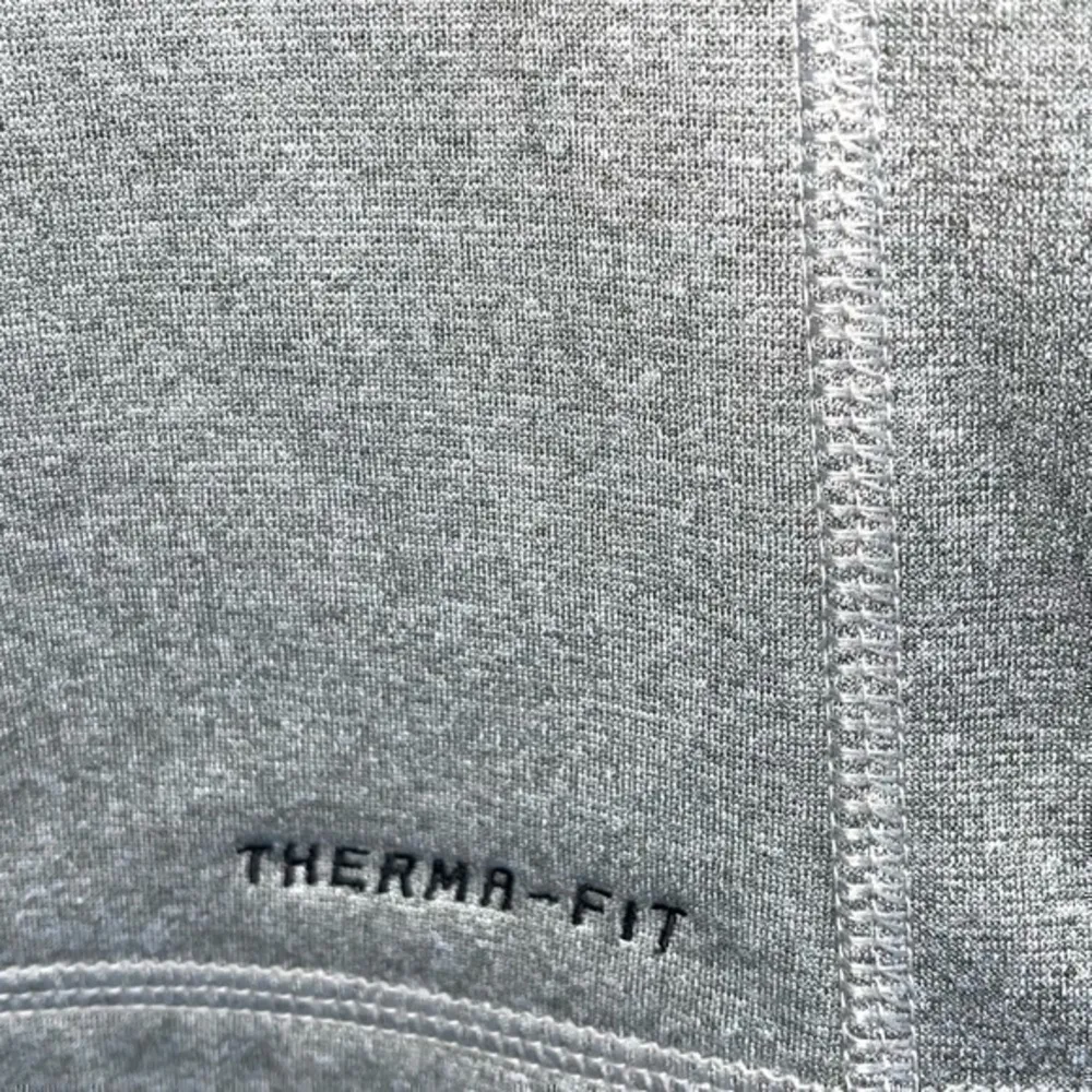 Nike therma-fit hoodie - Image 4