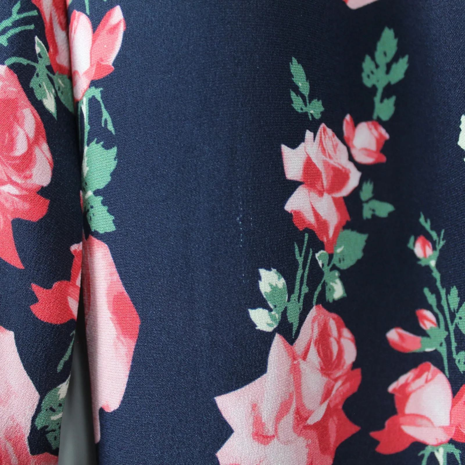 Fleur du Mal Navy Vintage Rose Silk Trousers Blue Size 10 - Image 9