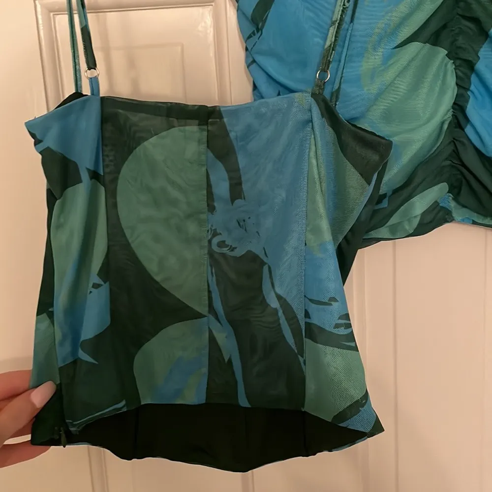 Tiger Mist SET! Brand new. Green blue print. Medium - Image 5