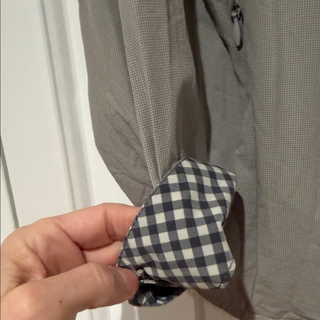 Kuhl  Light Gray Button-Down Shirt medium - Image 3